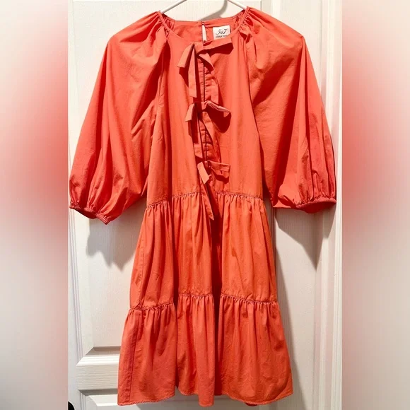 Cinq a Sept Puffed Sleeve Neon Coral
Lynn Dress w Front Bow Detailing - Picture 2 of 12